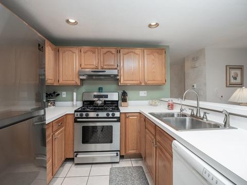 33 Midgley Ln, Worcester, MA 01604 photo 6