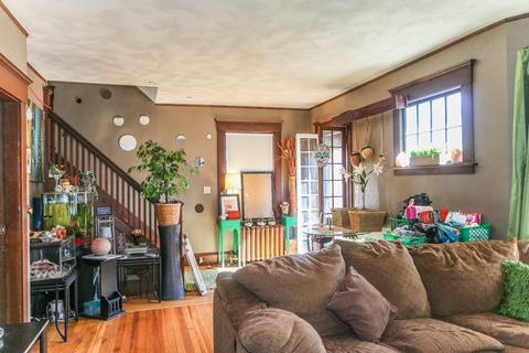 16 Rupert St, Springfield, MA 01108 photo 6