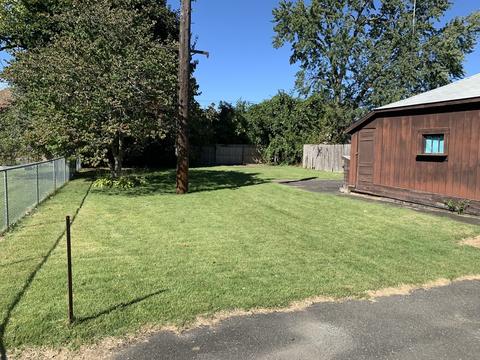 58 Edward St, Chicopee, MA 01020 photo 4