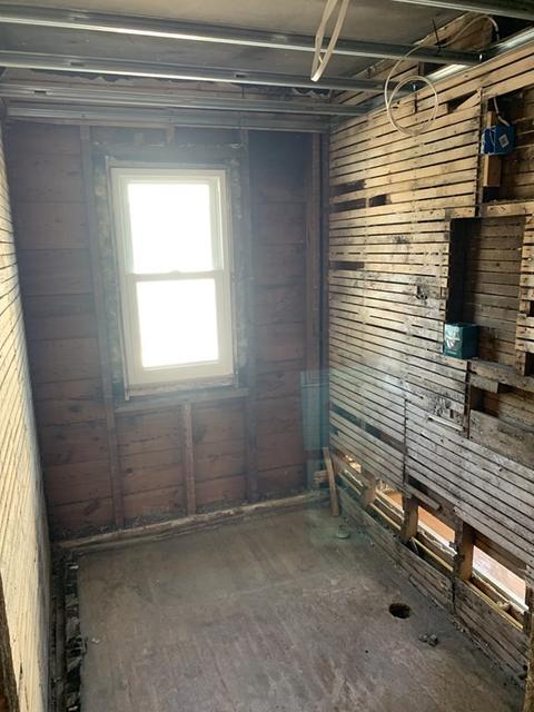 58 Edward St, Chicopee, MA 01020 photo 10