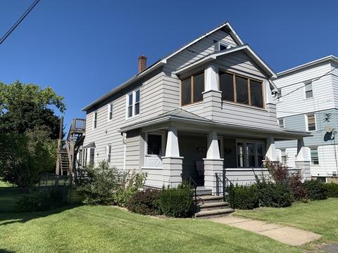 58 Edward St, Chicopee, MA 01020 photo 3