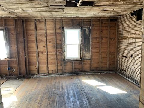 58 Edward St, Chicopee, MA 01020 photo 11