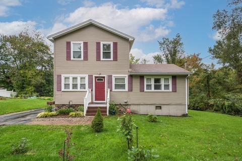 9 Aurilla St, Worcester, MA 01607 photo 3