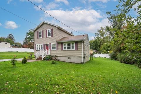 9 Aurilla St, Worcester, MA 01607 photo 1