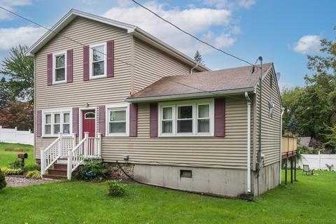 9 Aurilla St, Worcester, MA 01607 photo 5