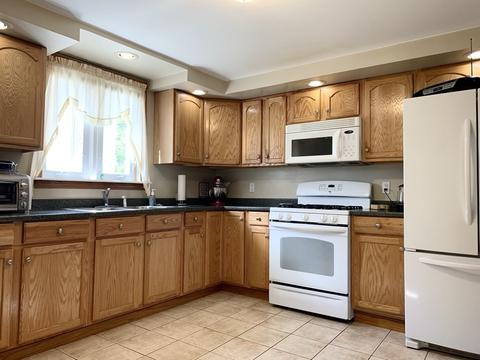 29 Ash St, Fall River, MA 02724 photo 13