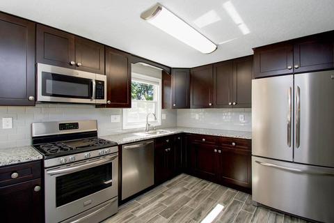 85 Penncastle St, Springfield, MA 01129 photo 8