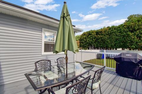 85 Penncastle St, Springfield, MA 01129 photo 23