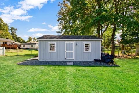 85 Penncastle St, Springfield, MA 01129 photo 32
