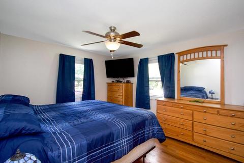 85 Penncastle St, Springfield, MA 01129 photo 16