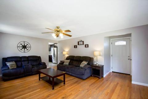 85 Penncastle St, Springfield, MA 01129 photo 10