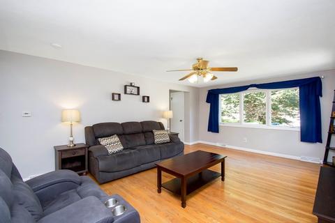 85 Penncastle St, Springfield, MA 01129 photo 12