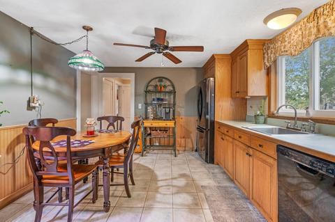38 Walter Rd, Danvers, MA 01923 photo 13