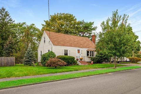 38 Walter Rd, Danvers, MA 01923 photo 1