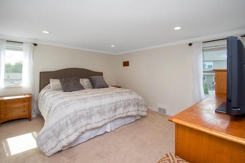 218 Winton St, Springfield, MA 01118 photo 19