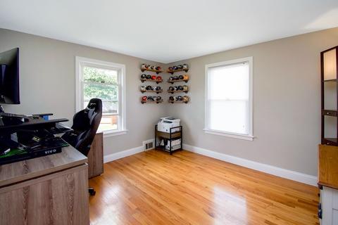 218 Winton St, Springfield, MA 01118 photo 15