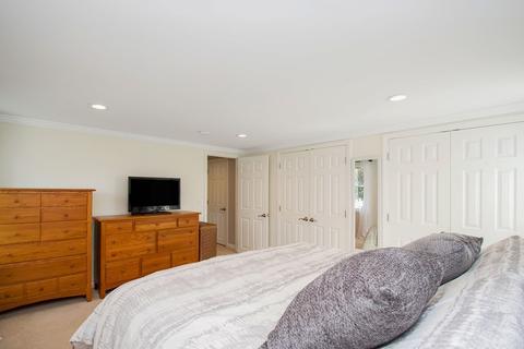 218 Winton St, Springfield, MA 01118 photo 20