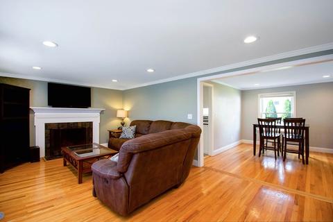 218 Winton St, Springfield, MA 01118 photo 13