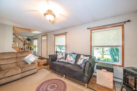 2 Shade Tree Ln, Acushnet, MA 02743 photo 11