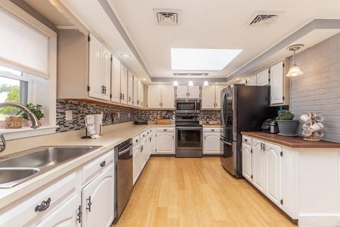 6 Dondi Rd, Beverly, MA 01915 photo 8