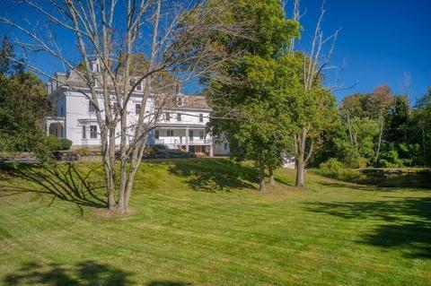 79 Plimpton St, Walpole, MA 02081 photo 2