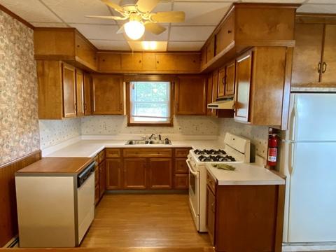 154 Mccloskey St, Fall River, MA 02723 photo 4