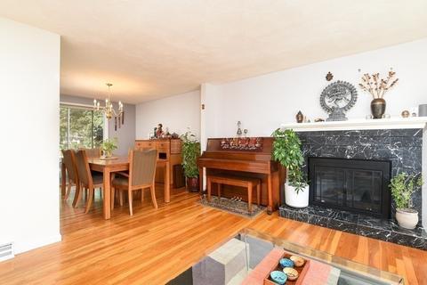 101 Standish Rd, Needham, MA 02492 photo 6