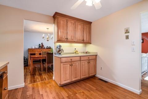 101 Standish Rd, Needham, MA 02492 photo 13
