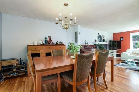 101 Standish Rd, Needham, MA 02492 photo 9
