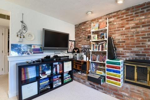 101 Standish Rd, Needham, MA 02492 photo 23