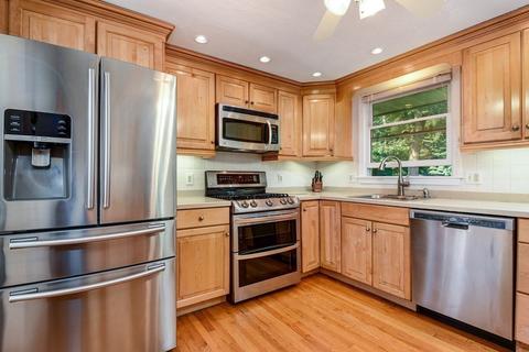101 Standish Rd, Needham, MA 02492 photo 12