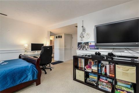 101 Standish Rd, Needham, MA 02492 photo 24