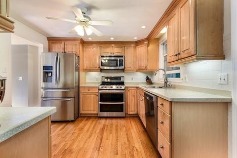 101 Standish Rd, Needham, MA 02492 photo 10