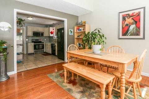 332 Parkerview St, Springfield, MA 01129 photo 10