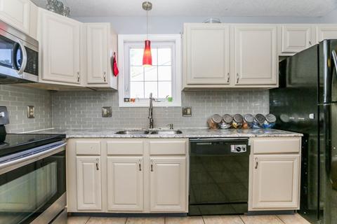 332 Parkerview St, Springfield, MA 01129 photo 12