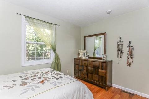 332 Parkerview St, Springfield, MA 01129 photo 17