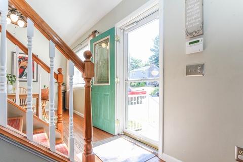 332 Parkerview St, Springfield, MA 01129 photo 6