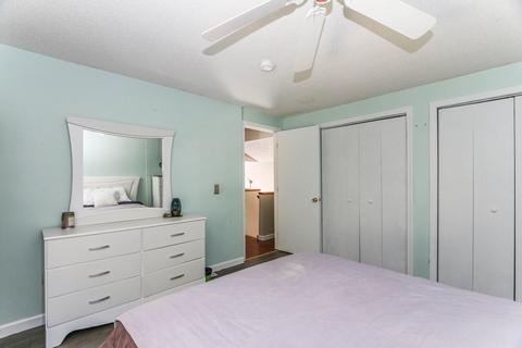 332 Parkerview St, Springfield, MA 01129 photo 24