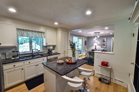 25 Robin Rd, Longmeadow, MA 01106 photo 9
