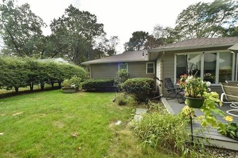 25 Robin Rd, Longmeadow, MA 01106 photo 20