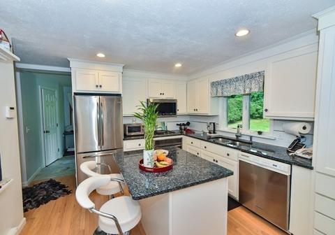 25 Robin Rd, Longmeadow, MA 01106 photo 8