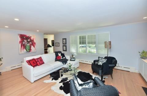 25 Robin Rd, Longmeadow, MA 01106 photo 3