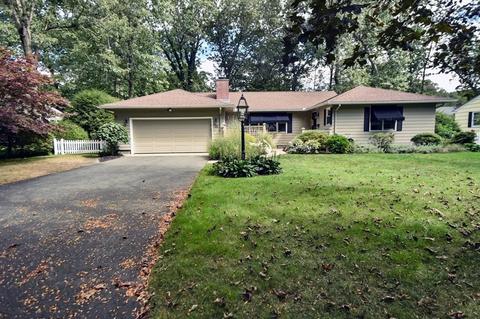 25 Robin Rd, Longmeadow, MA 01106 photo 2
