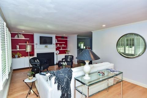 25 Robin Rd, Longmeadow, MA 01106 photo 4