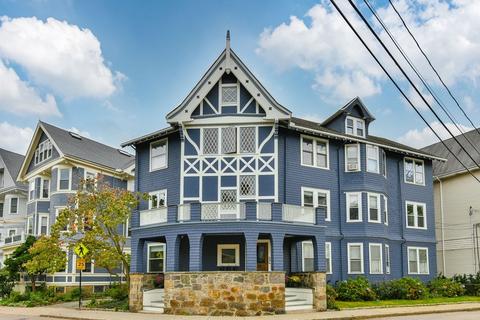 128 Davis Ave #B, Brookline, MA 02445 photo 1
