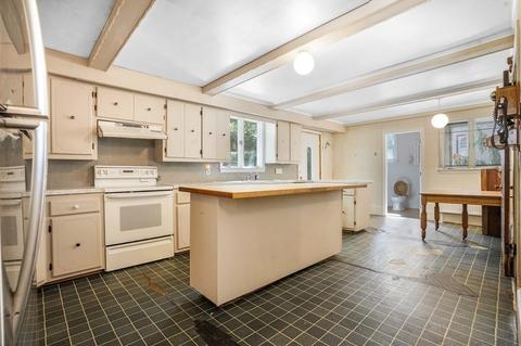 783 Rock St, Fall River, MA 02720 photo 13