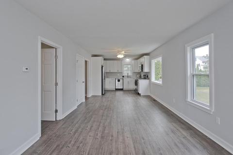 101 Summit Ave, Chicopee, MA 01020 photo 11