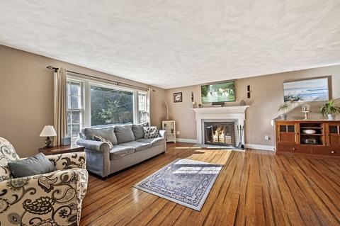 31 Longbow Rd, Danvers, MA 01923 photo 12