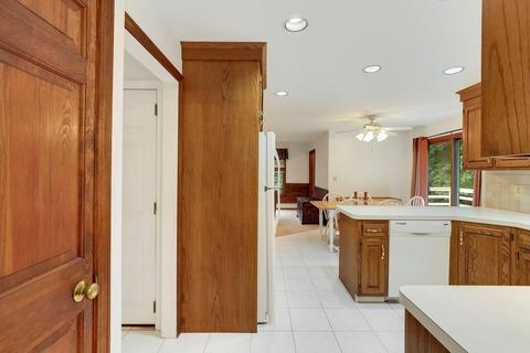 21 Walnut Hill Rd, Millis, MA 02054 photo 12