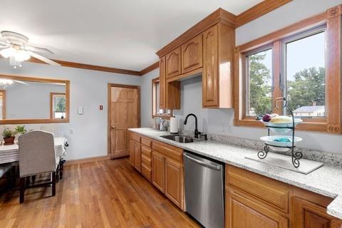 25 Devonshire Dr, Billerica, MA 01821 photo 8